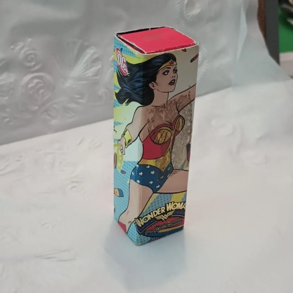MAC Limited Edition 2011 Wonder Woman Heroine Lipstick